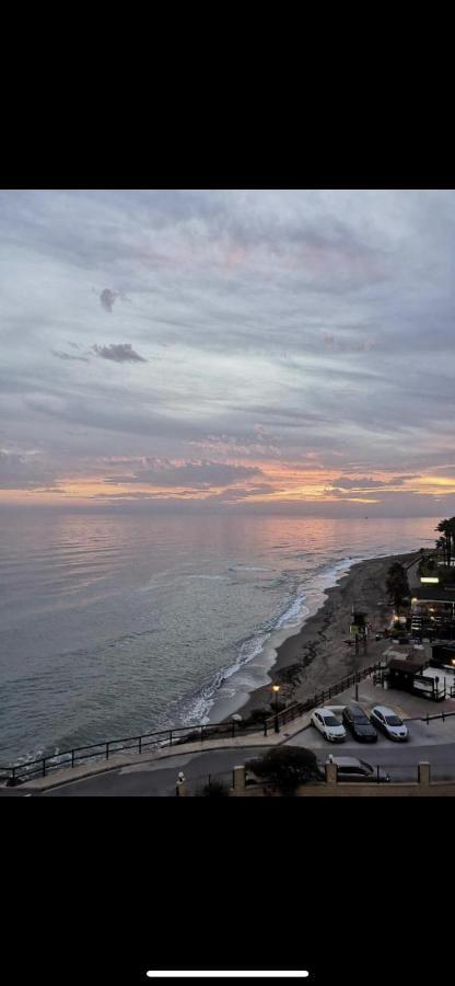 Апартаменти Studio On The Beach Front Малага Екстер'єр фото